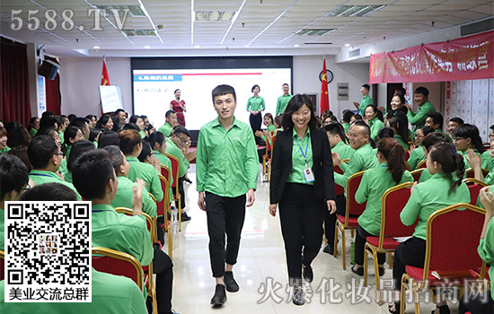 火爆網(wǎng)文明禮儀培訓(xùn) 火爆網(wǎng)文明禮儀培訓(xùn)