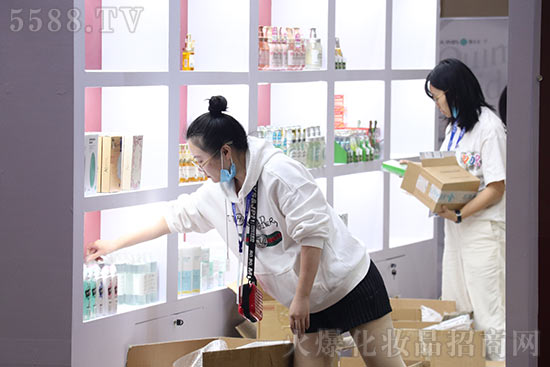 ɶI(y)[(hu)_(ki)ĻȿI(y)չr